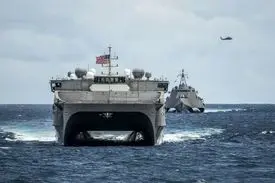 حضور گسترده ناوهای امریکایی در منطقه، برای محاصره دریایی ایران است؟