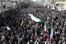 تصاویری از خروش عظیم و تاریخی مردم قم علیه مزدوران تروریست رژیم صهیونی و آمریکا