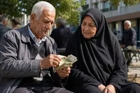 حقوق بازنشستگان سر وقت واریز نشد؛ «اجاره خانه داریم، بدهی داریم، قسط داریم»