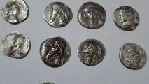 کشف ۱۵ سکه نقره اشکانی در دره‌شهر