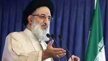 امام جمعه کرج: اعتماد به دشمن خطای راهبردی است / نزاع دشمن با جمهوری اسلامی دائمی است