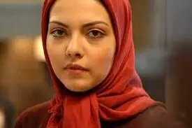شقایق نوروزی، فعال ضدجنگ و بازیگر سابق: غزه زندگی من را تکان داد+ ویدیو