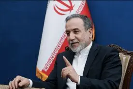 حضور عراقچی وزیر امور خارجه در مراسم تشییع پیکر ۱۰۰ شهید مردمی و مدافع امنیت در تهران 