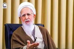 جوادی آملی: فتوا این است که مفسدان و اختلاسگران را رسوا کنید