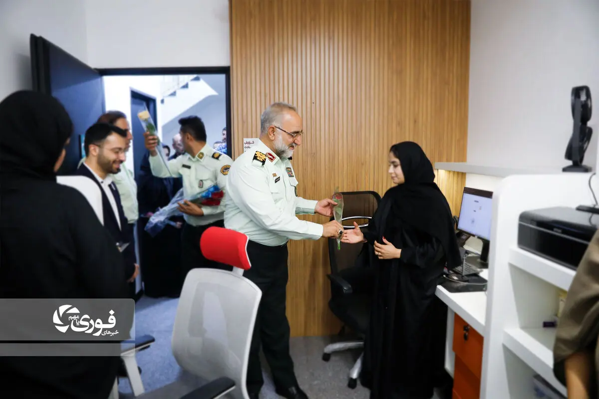 بازدید فرماندهان انتظامی از گروه رسانه‌ای