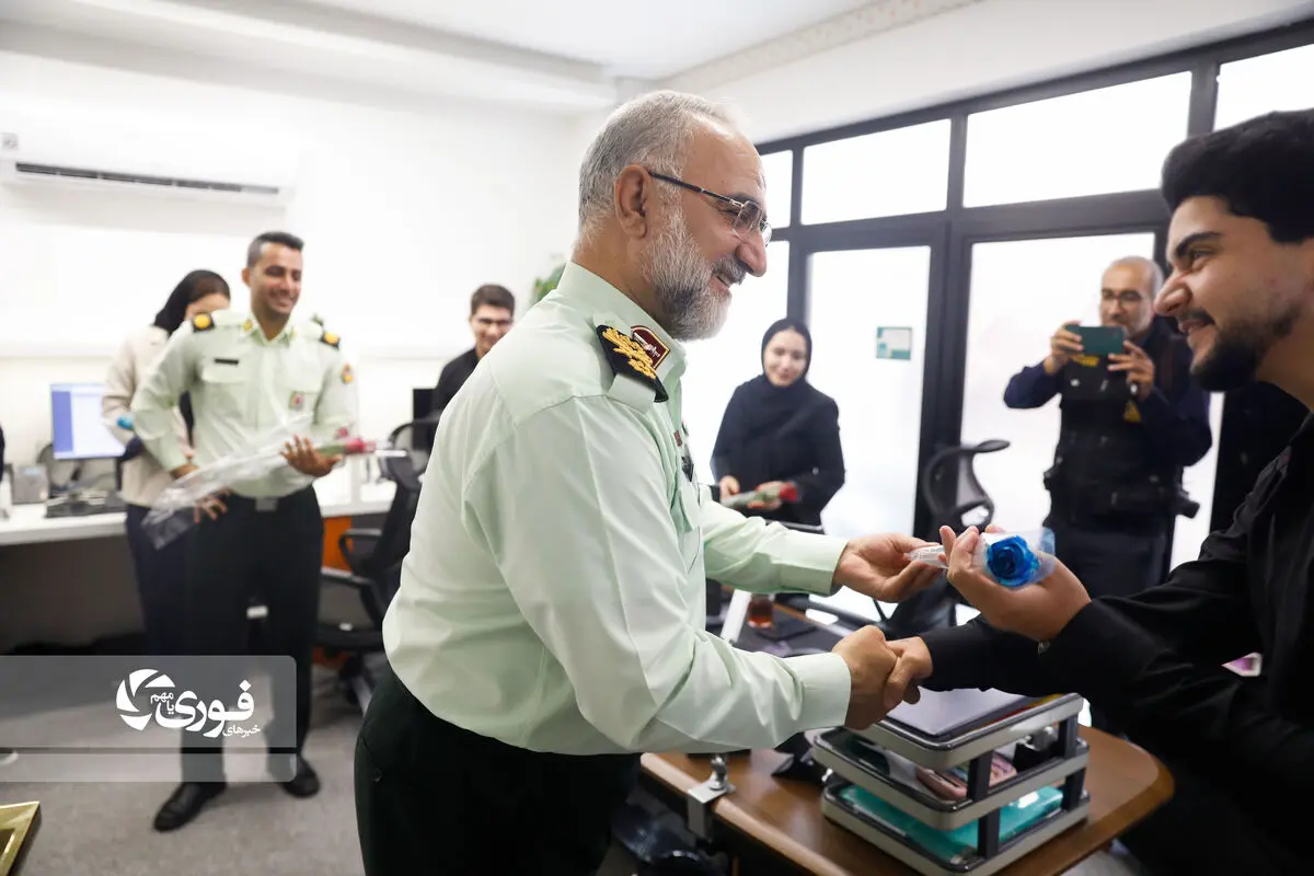بازدید فرماندهان انتظامی از گروه رسانه‌ای
