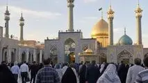رییس‌جمهور در بدو ورود به قم، به زیارت حرم حضرت معصومه رفت و سپس با آیت‌الله نوری همدانی دیدار کرد+ عکس