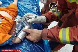 دست کودک دو ساله در چرخ‌گوشت گیر کرد؛ اقدام گروه نجات ویژه آتش‌نشانی برای رهاسازی