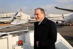 عراقچی: آتش نهایتا به خود آتش افروز برمی‌گردد