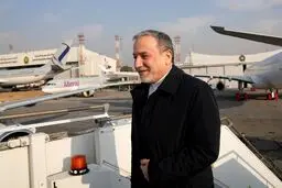 عراقچی: آتش نهایتا به خود آتش افروز برمی‌گردد