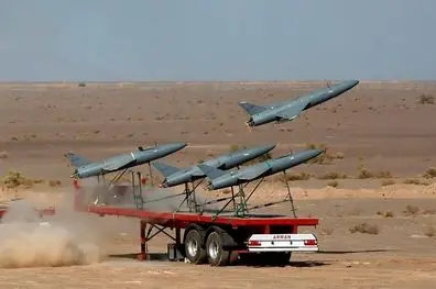 سپاه یک فروند پهپاد RQ4 و جنگنده متجاوز F35 را وادار به فرار و خروج از حریم سرزمینی کرد