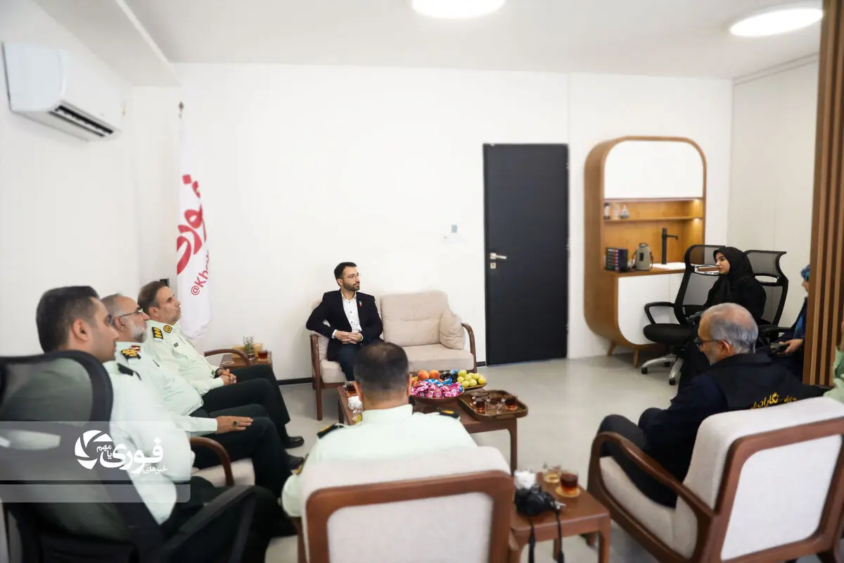 بازدید فرماندهان انتظامی از گروه رسانه‌ای