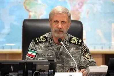 سرلشکر حاتمی: با حضور در تشییع رهبر شهید، پیمان خود را با آرمان‌های انقلاب تجدید کنیم