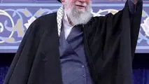 لحظه ورود رهبر انقلاب به حسینیه امام خمینی در دیدار مردم آذربایجان شرقی + ویدیو