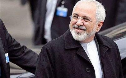 ظریف چگونه با زبان بدن و خیلی خون‌سرد، خبرنگار آمریکایی را آچمز می‌کند؟