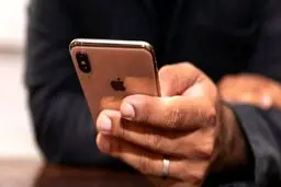اپل بالاخره قرار است آیفون‌های جدید را همراه با شارژر سریع عرضه کند