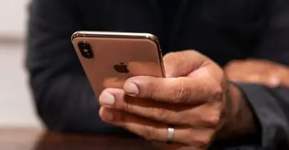 اپل بالاخره قرار است آیفون‌های جدید را همراه با شارژر سریع عرضه کند