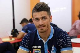 اعتراف وریا در رختکن: چه‌کار کنم، بدنم خراب است!