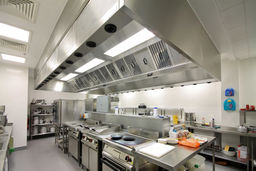 هشدار اتحادیه رستوران دار‌ها برای مقابله با ویروس کرونا / غذاخوری‌ها چطور در دام کرونا نیفتند؟