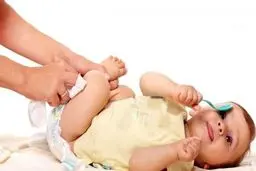 روایت پدر و پزشک جراح از اصابت گلوله ساچمه ای به سر پسر بچه ۲ ساله