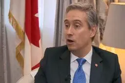 وزیر خارجه کانادا: طبق مقررات هوانوردی درباره جعبه سیاه، حق با ایران است