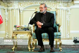 لاریجانی: ایران در بازسازی‌ها کنار سوریه ایستاده است