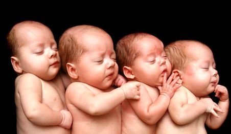 خبر خوش؛ مستمری بهزیستی برای چندقلوها/ خانواده‌ها به کجا باید مراجعه کنند؟