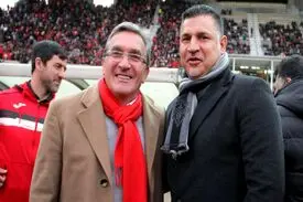 علی دایی:کی گفته پرسپولیس پول ندارد؟ آنها پولدارترین‌اند/حالم از پشت میز به هم میخورد