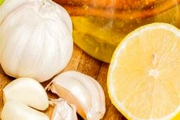 کرونا، تب قیمت لیموترش و سیر را بالا برد/کمبودی در عرضه میوه شب عید نیست