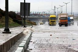 توصیه‌های پلیس راهور به رانندگان در شرایط بارانی