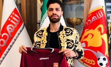 سرلک: اگر اجازه عقد قرارداد نداشتم، چرا برای من برگه فسخ صادر کردند؟