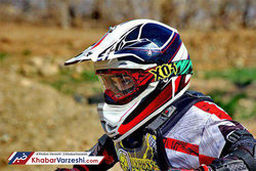 کلاهبرداری فوتبالیست سرشناس از بانوی موتورسوار