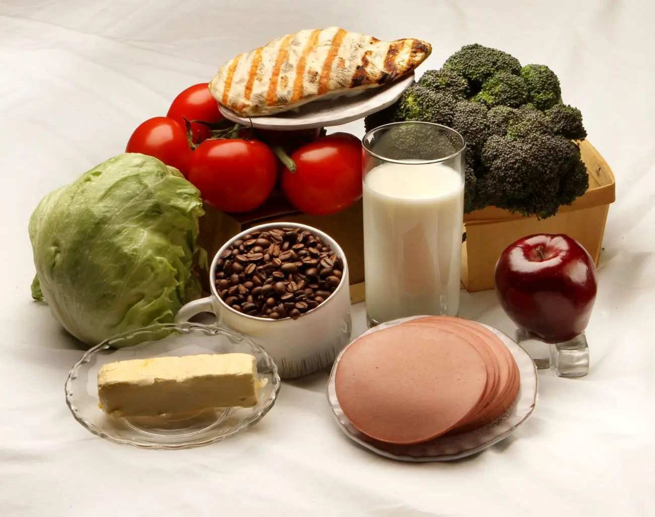 زمان لازم برای گوارش غذا؛ از گوشت قرمز تا آب خالی! (+تصاویر)