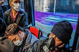 ۱۳ توصیه برای پیشگیری از کرونا در نانوایی‌ها