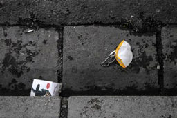 وبا تا کرونا؛ از حمام عمومی تا دستکش‌های رهاشده