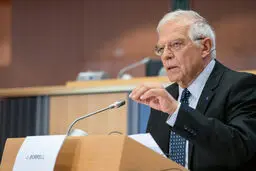 بورل همبستگی و حمایت اتحادیه اروپا با ایران را اعلام کرد