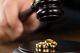 انتقال اموال برای فرار از پرداخت مهریه چه مجازاتی دارد؟