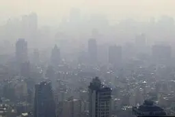 هوای تهران در ۱۶ اسفند ماه؛ ناسالم برای گروه‌های حساس است