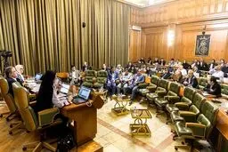 انتقاد تند از «انتصابات شبانه» افشانی