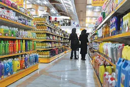 قائم مقام وزیر صنعت، معدن و تجارت: نگران نباشید؛ چند برابر نیاز کشور کالا دپو کردیم