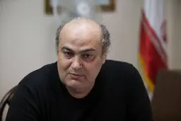 یک عضو کمیسیون بهداشت: مردم فعلا مسافرت نروند/ زمان برای خرید عید وجود دارد