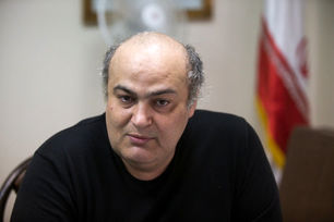 یک عضو کمیسیون بهداشت: مردم فعلا مسافرت نروند/ زمان برای خرید عید وجود دارد