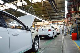 راز حراج خودرو به قیمت کارخانه!