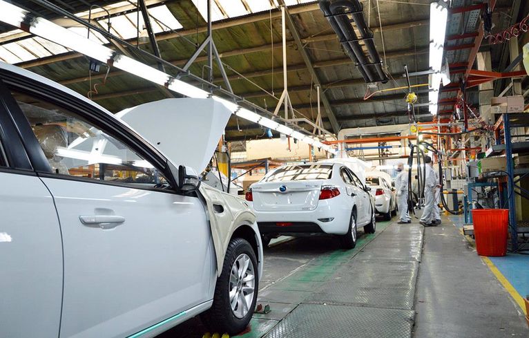 راز حراج خودرو به قیمت کارخانه!