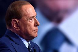 برلوسکنی از ترس کرونا به فرانسه گریخت