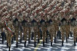 توزیع ۹۰ تن مواد ضدعفونی کننده با اولویت در پادگان‌ها