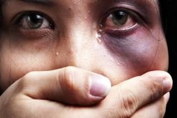 تجاوز دو پسر به یک دختر جوان به خاطر مرام در رفاقت!!