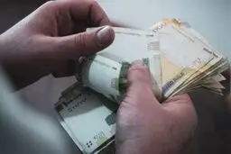 عیدی کارگران و کارمندان، هر سال ضعیف‌تر از پارسال