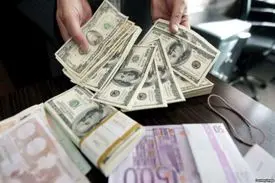 کاهش نرخ دلار در صرافی‌ها
