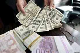 کاهش نرخ دلار در صرافی‌ها